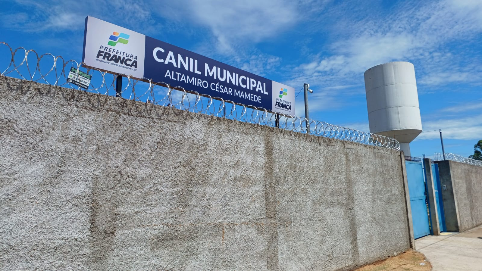 Canil inauguracao fachada original
